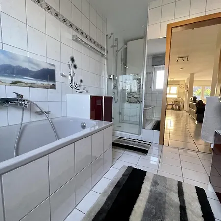 Grosszuegige Und Romantische Wellnessoase Mit Privater Sauna In Ruhiger Lage Apartment Karlsbad