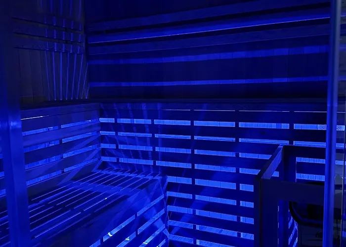 Grosszuegige Und Romantische Wellnessoase Mit Privater Sauna In Ruhiger Lage *