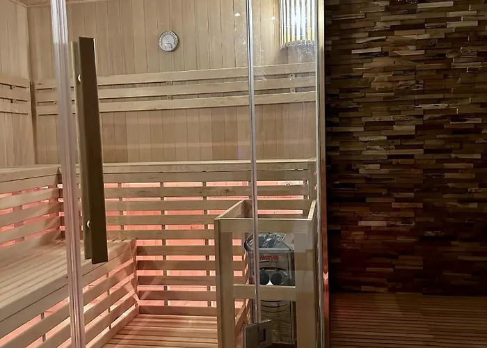 Grosszuegige Und Romantische Wellnessoase Mit Privater Sauna In Ruhiger Lage * Карлсбад